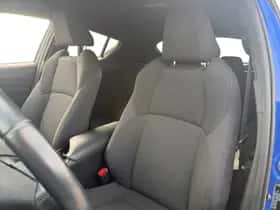 Toyota C-HR (2018) thumbnail 13