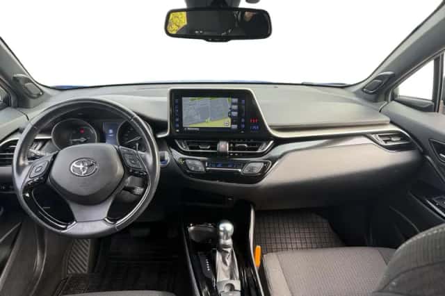 Toyota C-HR (2018) thumbnail 20