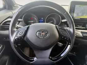 Toyota C-HR (2018) thumbnail 21