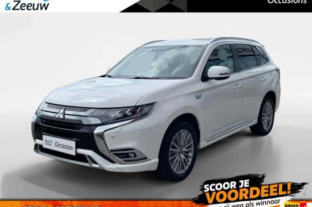 Mitsubishi Outlander (2021) thumbnail 1