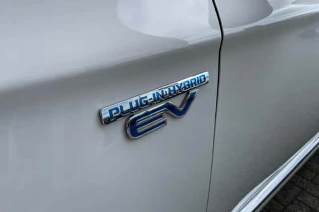 Mitsubishi Outlander (2021) thumbnail 14