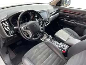 Mitsubishi Outlander (2021) thumbnail 23