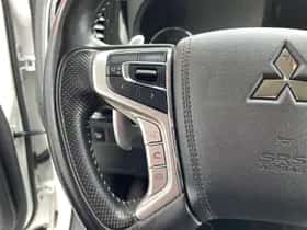 Mitsubishi Outlander (2021) thumbnail 25