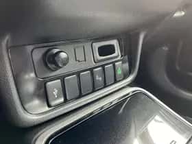Mitsubishi Outlander (2021) thumbnail 32