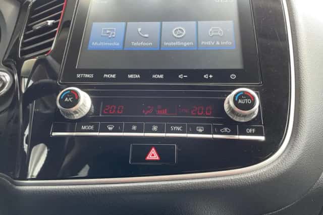 Mitsubishi Outlander (2021) thumbnail 34