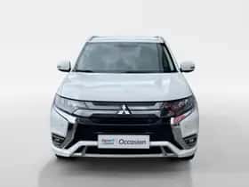 Mitsubishi Outlander (2021) thumbnail 7