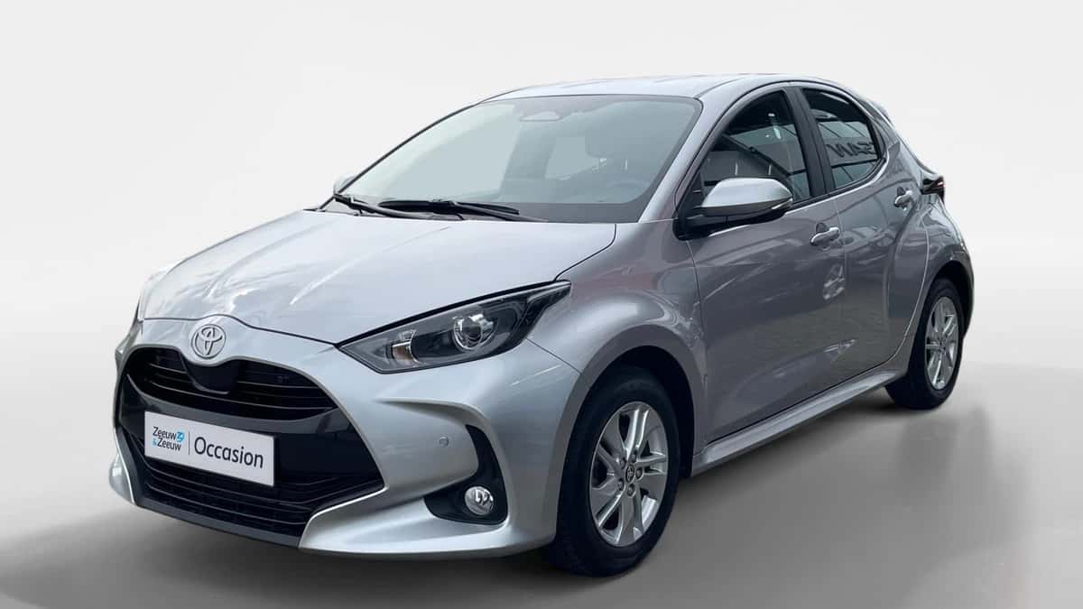 Toyota Yaris (2025) — foto 1