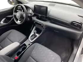 Toyota Yaris (2025) thumbnail 12