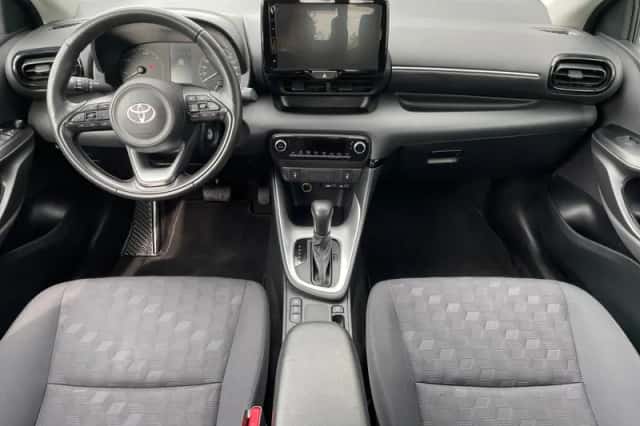 Toyota Yaris (2025) thumbnail 18