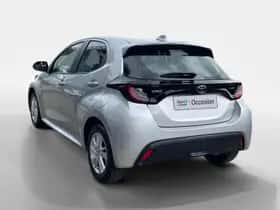 Toyota Yaris (2025) thumbnail 3