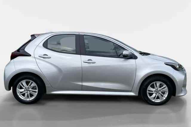Toyota Yaris (2025) thumbnail 5