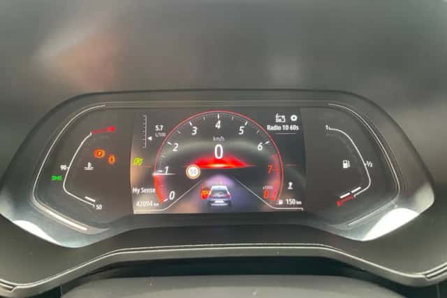 Renault Clio (2022) thumbnail 19