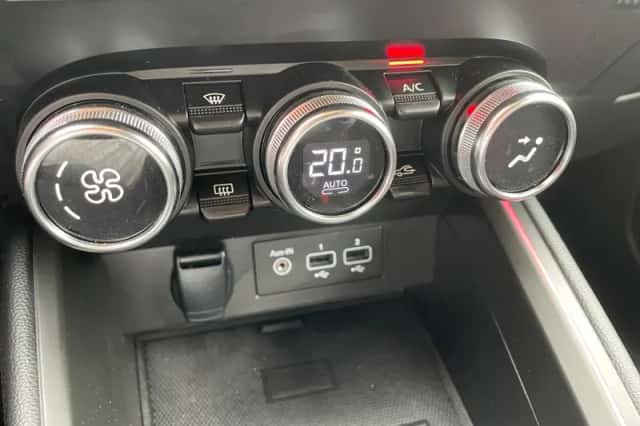 Renault Clio (2022) thumbnail 27