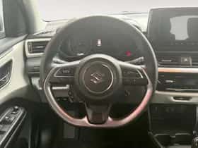 Suzuki Swift (2025) thumbnail 21