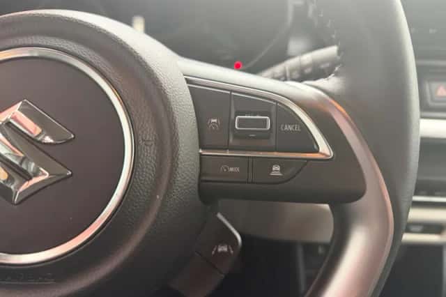 Suzuki Swift (2025) thumbnail 23
