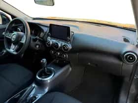 Nissan Juke (2021) thumbnail 11