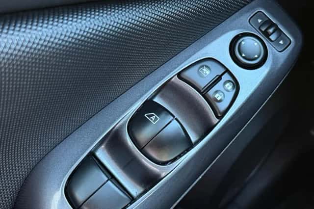 Nissan Juke (2021) thumbnail 25