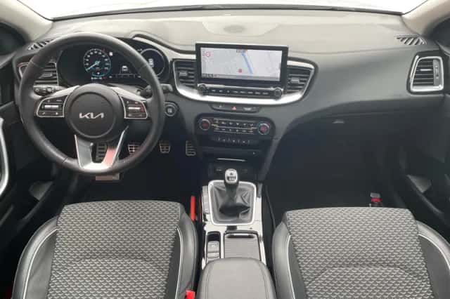 Kia Ceed Sportswagon (2024) thumbnail 13