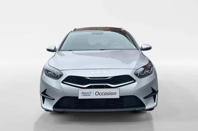 Kia Ceed Sportswagon (2024) thumbnail 4