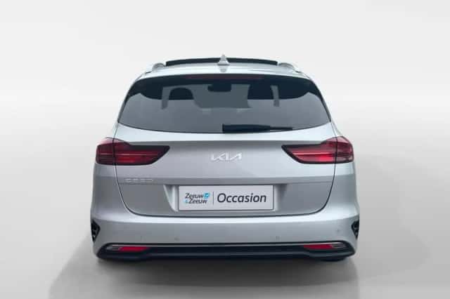 Kia Ceed Sportswagon (2024) thumbnail 8