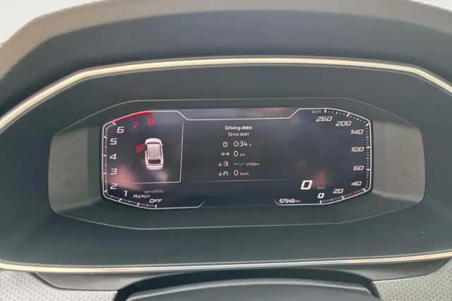 SEAT Leon (2023) thumbnail 21