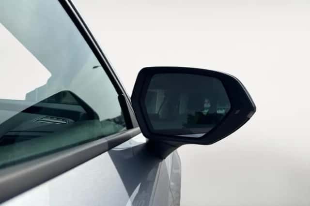 SEAT Leon (2023) thumbnail 10