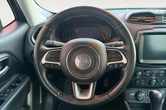 Jeep Renegade (2023) thumbnail 16