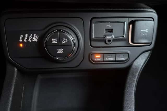 Jeep Renegade (2023) thumbnail 25