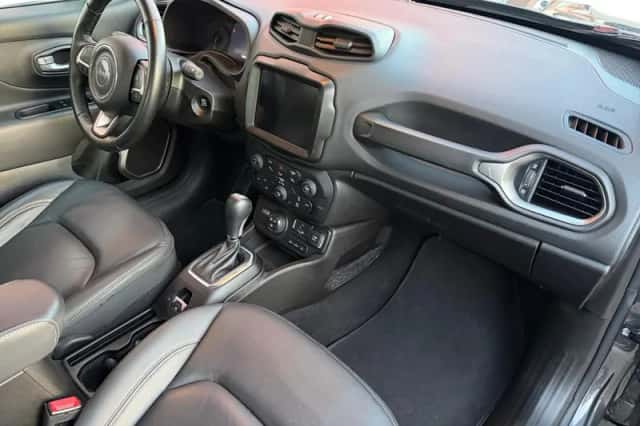 Jeep Renegade (2023) thumbnail 27