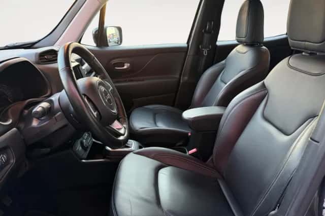 Jeep Renegade (2023) thumbnail 28