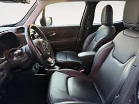 Jeep Renegade (2023) thumbnail 28