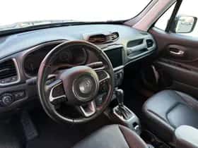 Jeep Renegade (2023) thumbnail 31