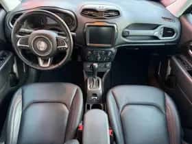 Jeep Renegade (2023) thumbnail 32
