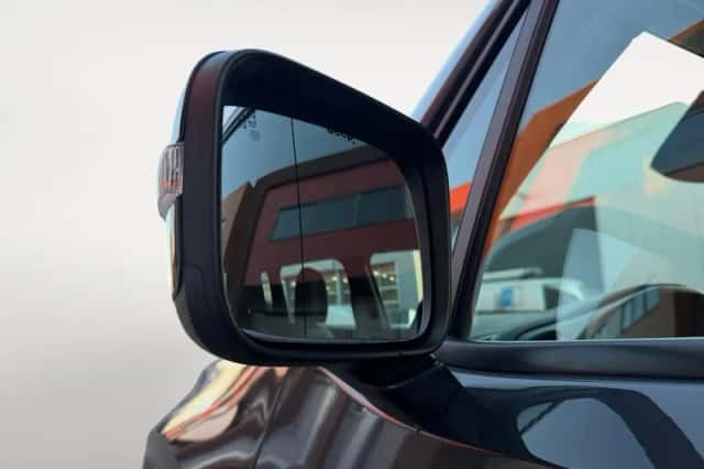 Jeep Renegade (2023) thumbnail 10