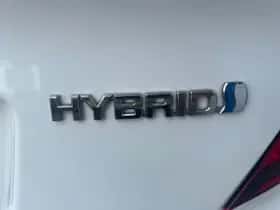 Toyota C-HR (2023) thumbnail 32