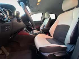 Mazda CX-3 (2017) thumbnail 16