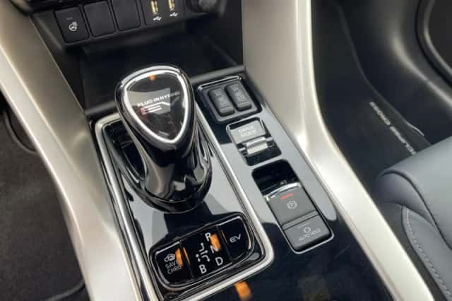 Mitsubishi Eclipse Cross (2024) thumbnail 13