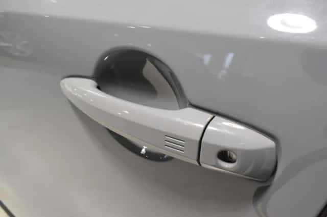 Nissan Ariya (2026) thumbnail 11
