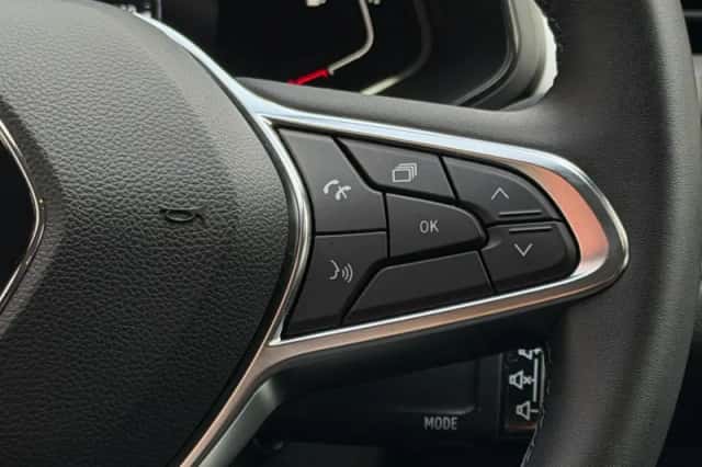 Renault Captur (2023) thumbnail 23