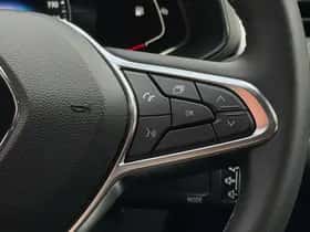 Renault Captur (2023) thumbnail 23