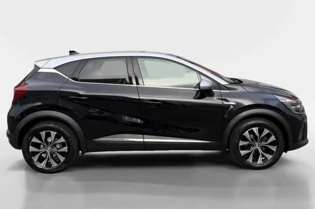 Renault Captur (2023) thumbnail 5
