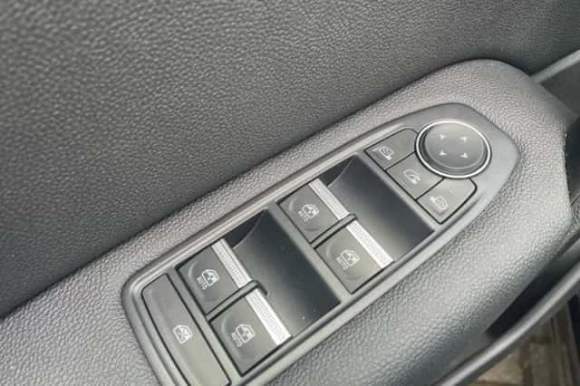 Mitsubishi ASX (2025) thumbnail 31