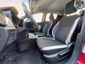 Nissan Micra (2018) thumbnail 8