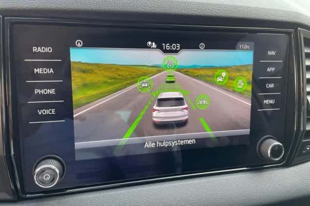 Škoda Karoq (2025) thumbnail 13