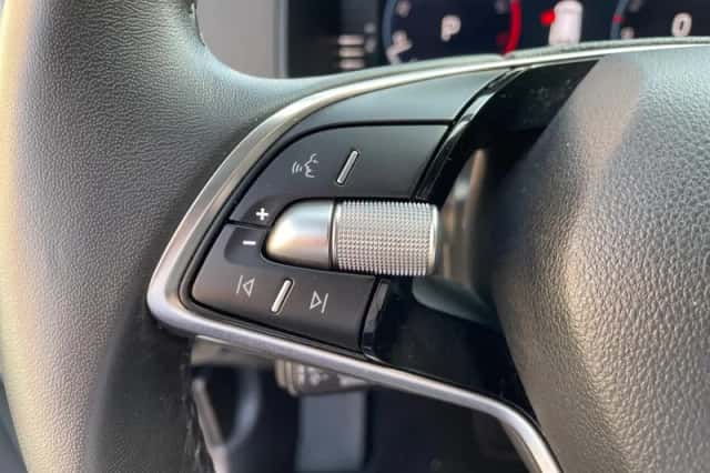 Škoda Karoq (2025) thumbnail 17