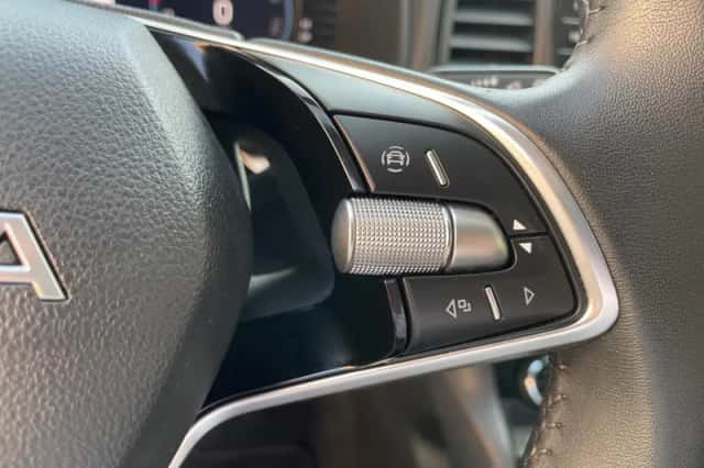 Škoda Karoq (2025) thumbnail 18