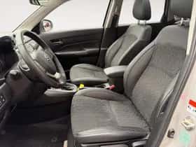 Suzuki Vitara (2025) thumbnail 16
