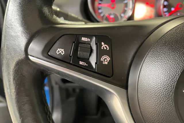Opel Adam (2019) thumbnail 18