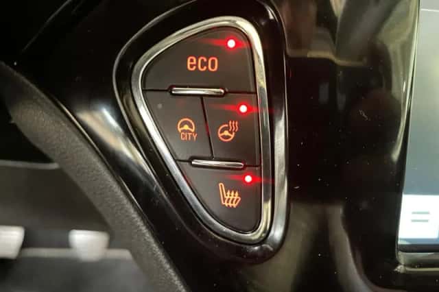Opel Adam (2019) thumbnail 22