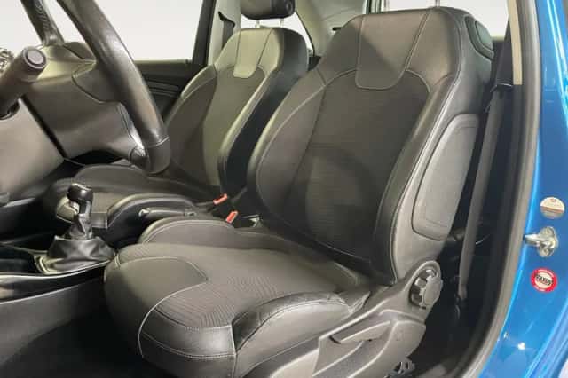 Opel Adam (2019) thumbnail 9